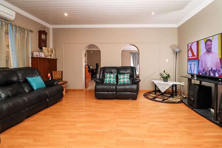 4 Bedroom Property for Sale in Declercqville North West